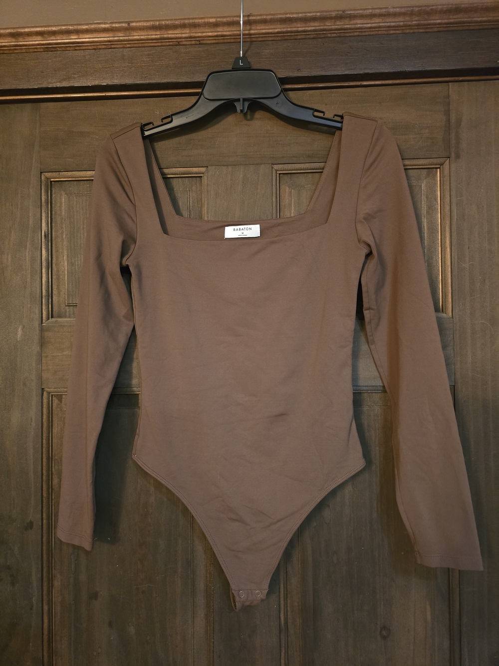 O Aritzia Wilfred Square Neck Long Sleeve Bodysuit in Taupe Brown